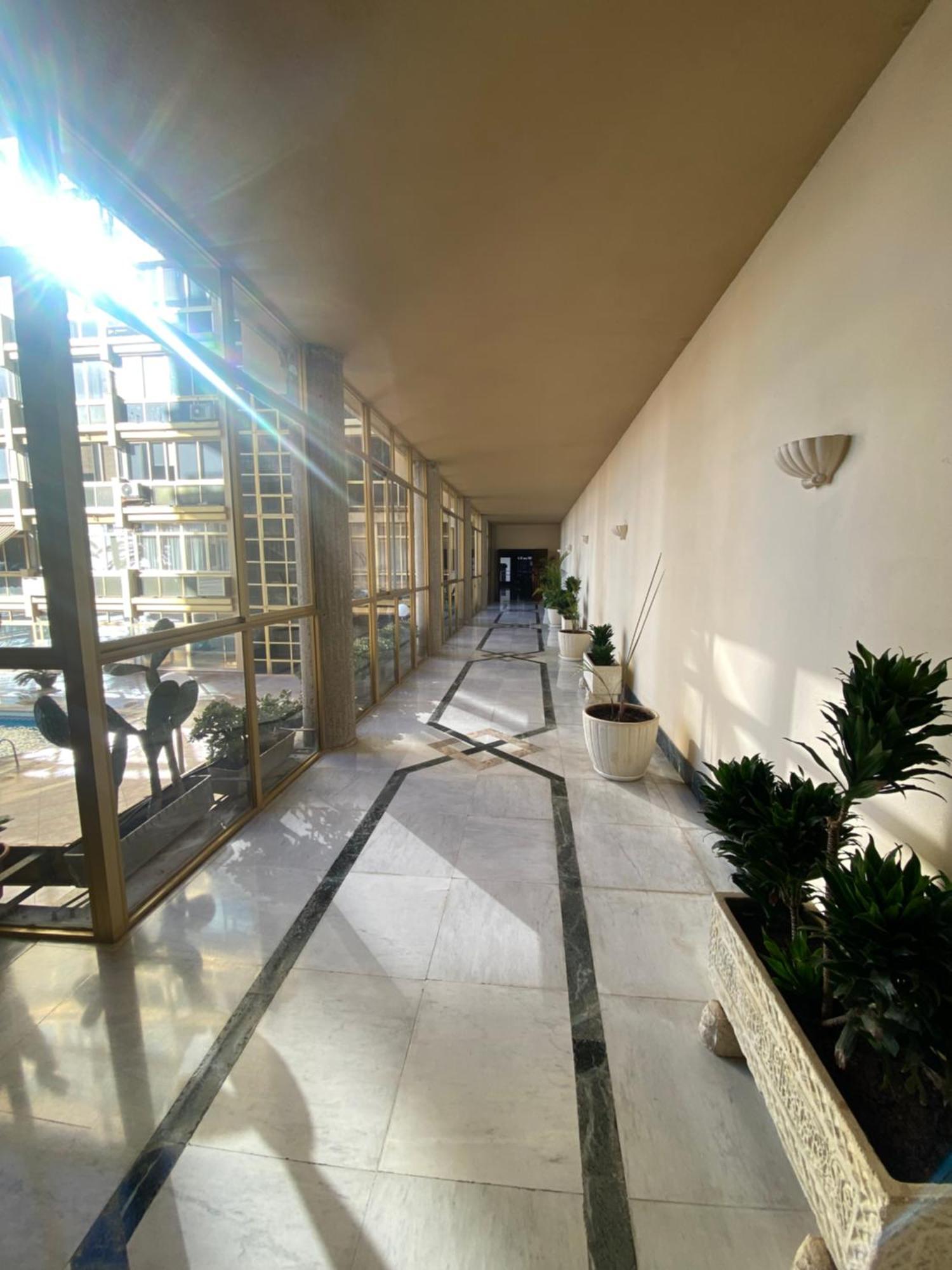 Marbella Beachfront Edificio Mayoral Primera Linea De Playa Y Centro Ciudad Con Barco Opcional Екстериор снимка