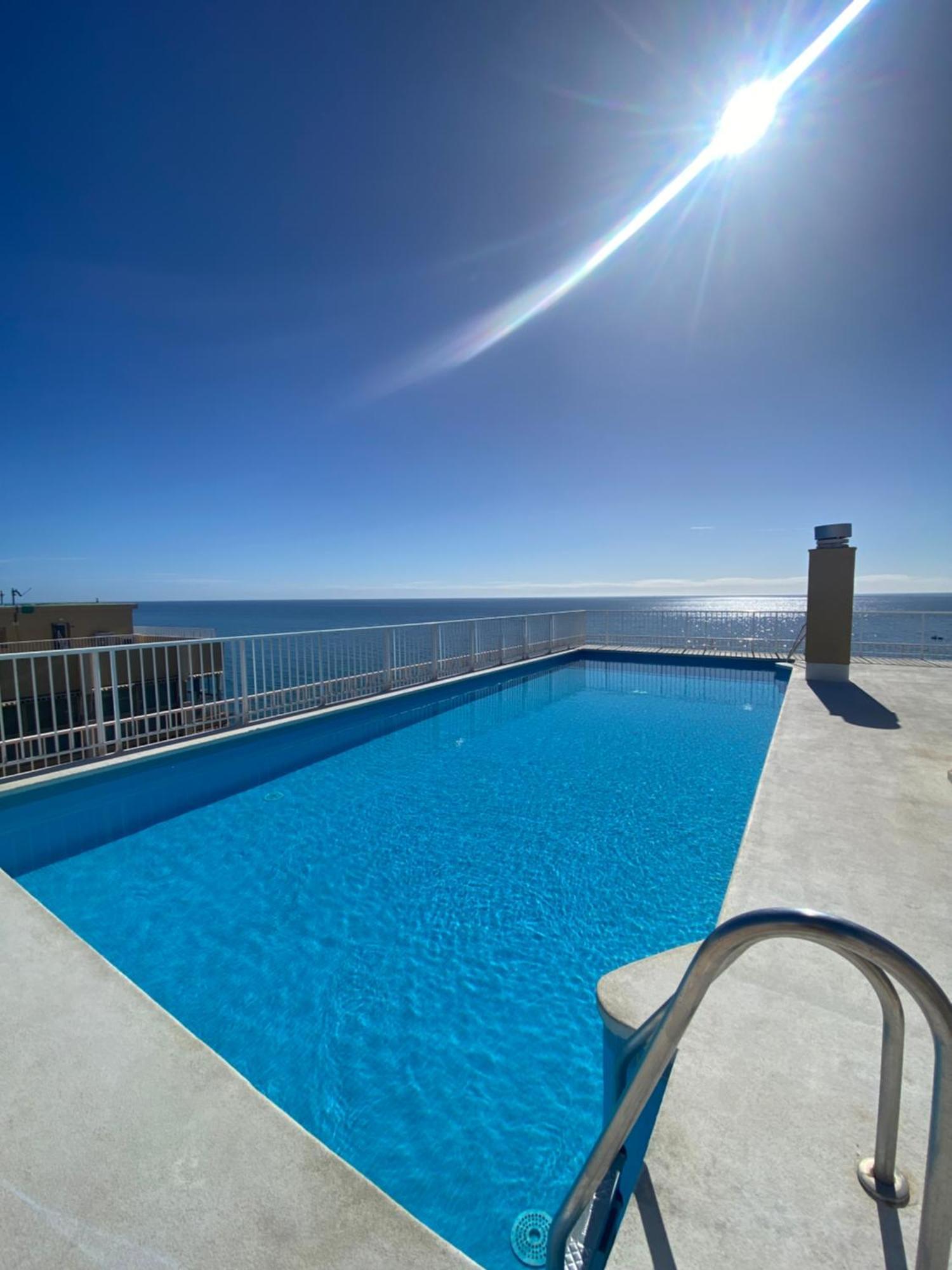 Marbella Beachfront Edificio Mayoral Primera Linea De Playa Y Centro Ciudad Con Barco Opcional Екстериор снимка