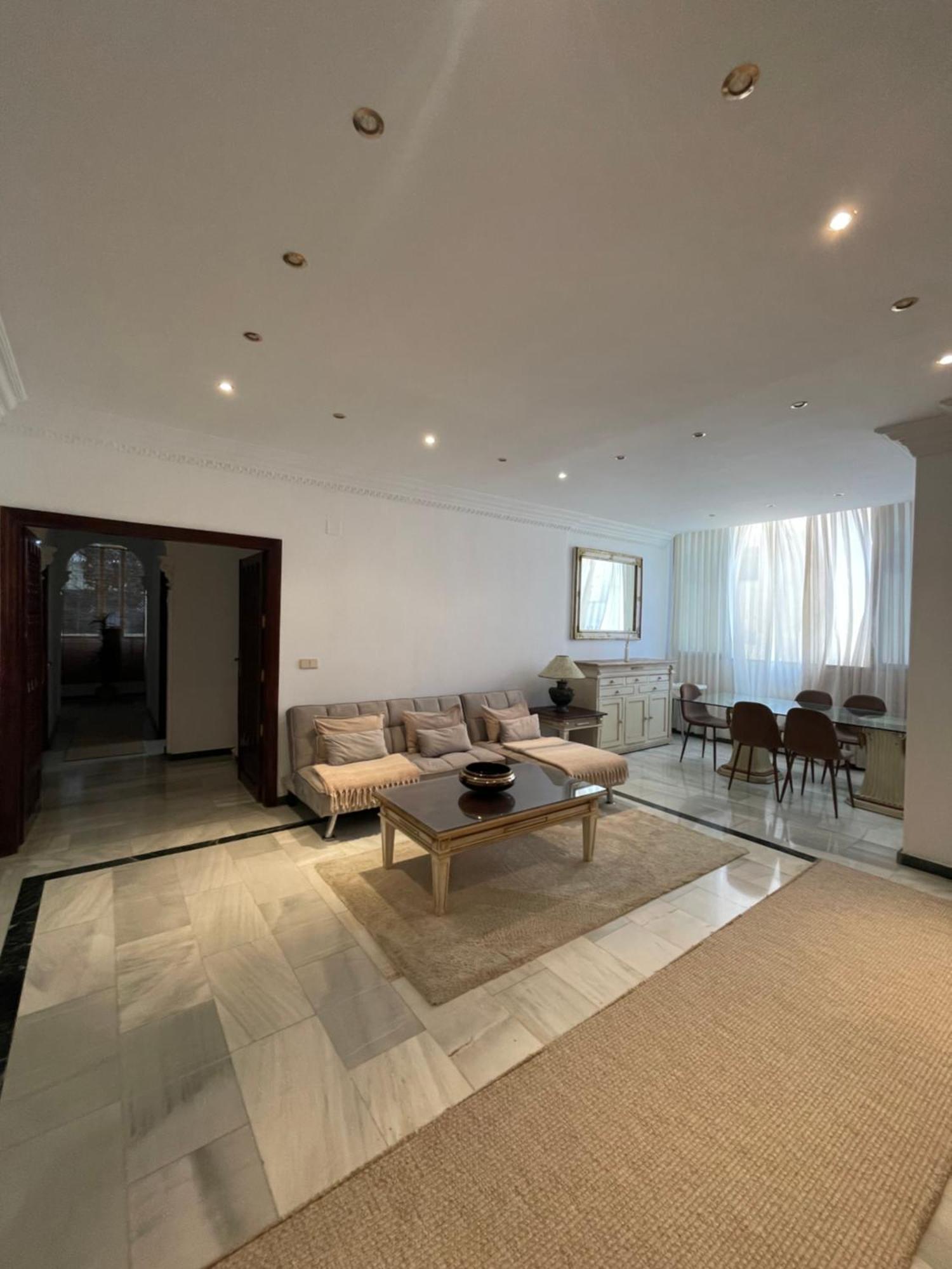 Marbella Beachfront Edificio Mayoral Primera Linea De Playa Y Centro Ciudad Con Barco Opcional Екстериор снимка
